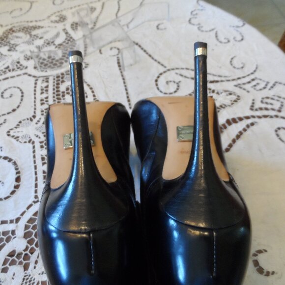 KORS by Michael Kors Black Leather Ankle Boots w/Removable Front Fringe Panel 8M - Picture 15 of 16